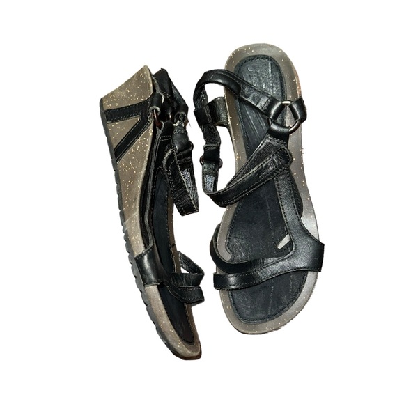 Teva Cabrillo Wedge Size 7.5 - Picture 2 of 3